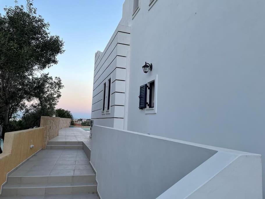 Souvala /Aegina. Excellent Location Luxury Villa. Vathi  Екстер'єр фото